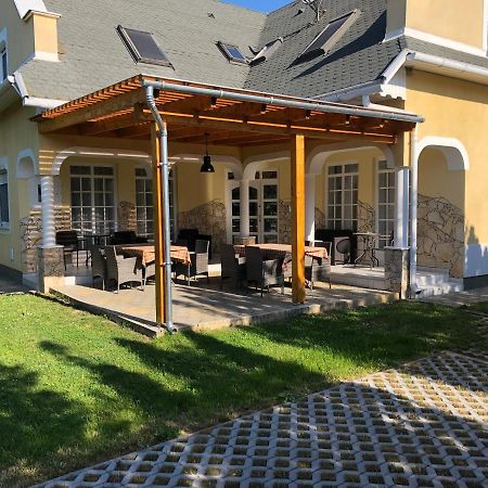 Pacsirta Apartman Lenti Buitenkant foto
