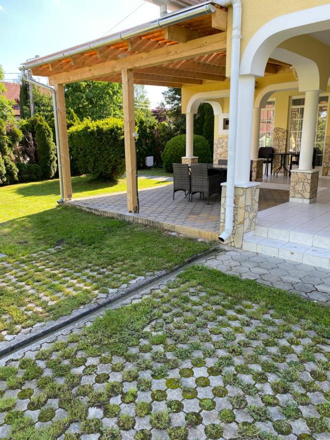 Pacsirta Apartman Lenti Buitenkant foto