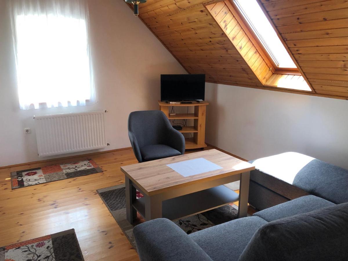 Pacsirta Apartman Lenti Buitenkant foto