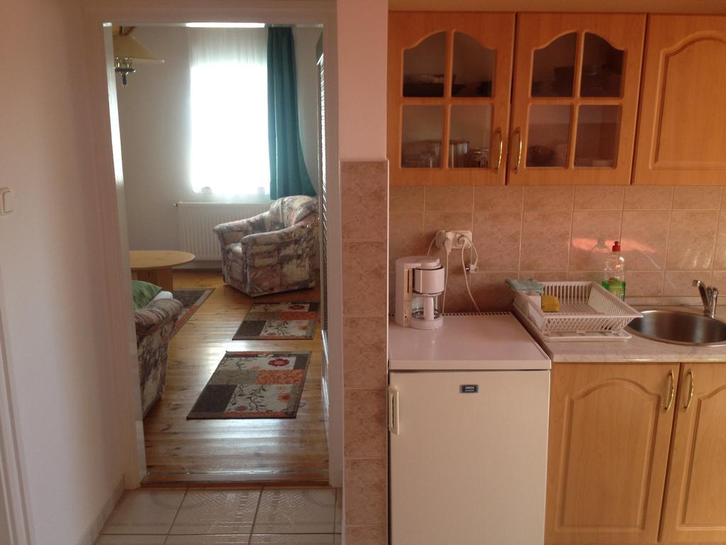 Pacsirta Apartman Lenti Buitenkant foto