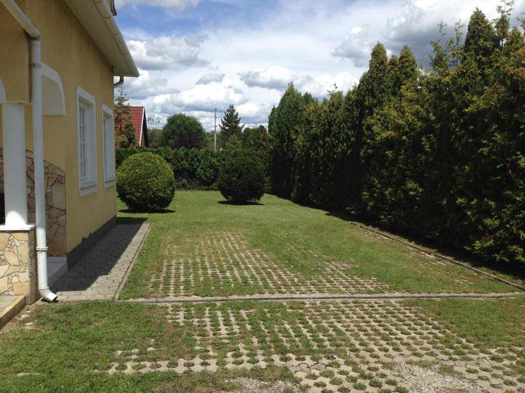Pacsirta Apartman Lenti Buitenkant foto